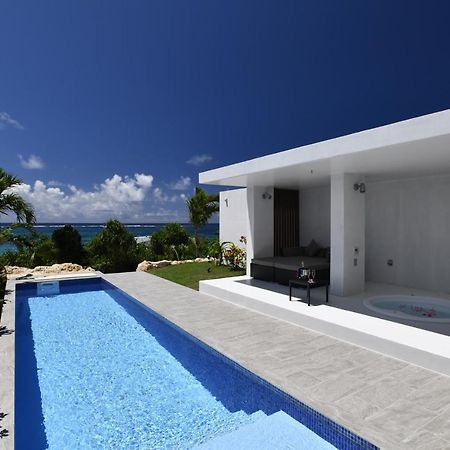 Feliz Villa Suite Miyakojima Ueno Екстериор снимка