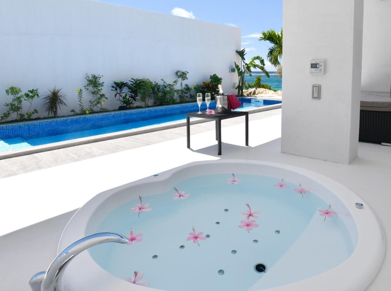 Feliz Villa Suite Miyakojima Ueno Екстериор снимка
