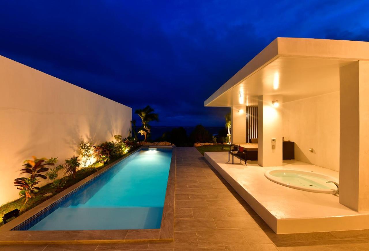Feliz Villa Suite Miyakojima Ueno Екстериор снимка